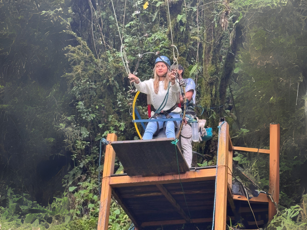 El Columpio extremo en El Chorro de Girón.