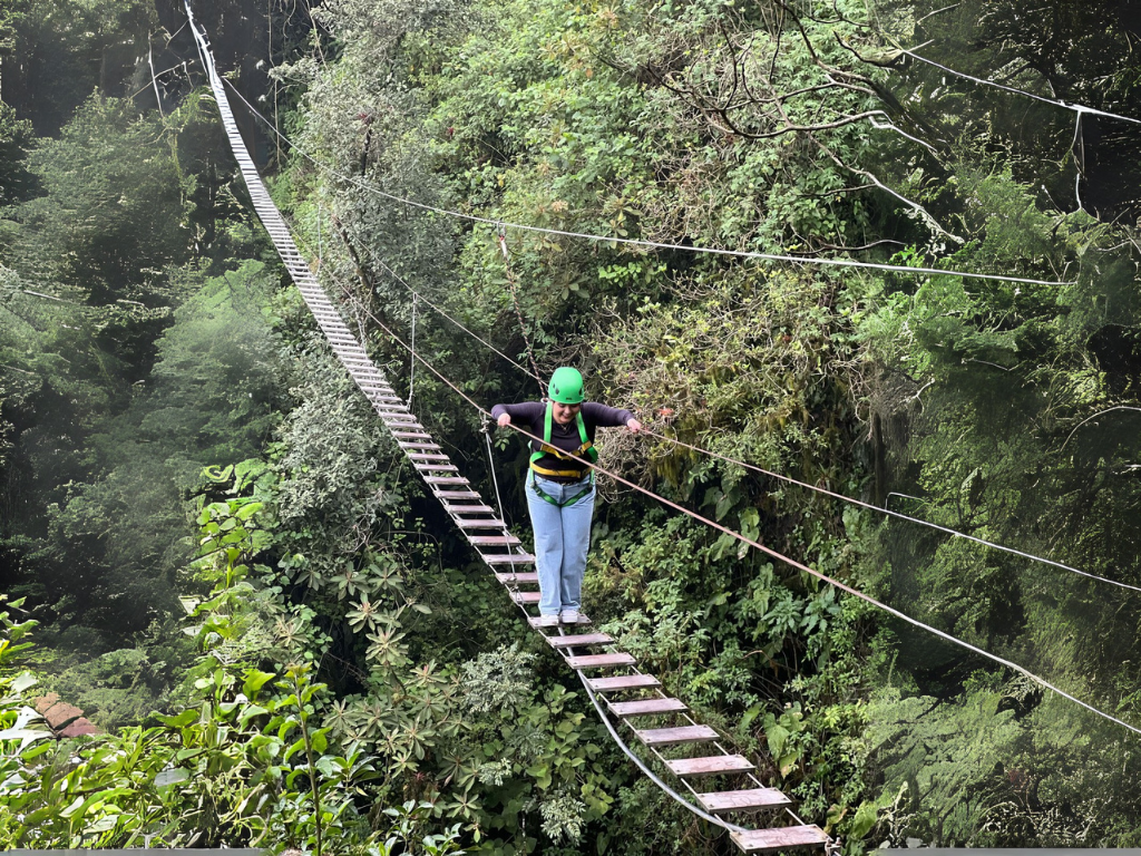 Puente Tibetano en El Chorro de Girón